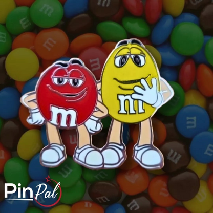 M&M World Pin Red Yellow 2016